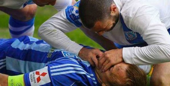 Un footballeur du championnat ukrainien a sauv la vie de son adversaire grce aux gestes de premiers secours