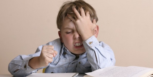 Les troubles du dficit de l'attention apparaissent gnralement dans la petite enfance, cela peut tre compliqu au dbut de la scolarit.