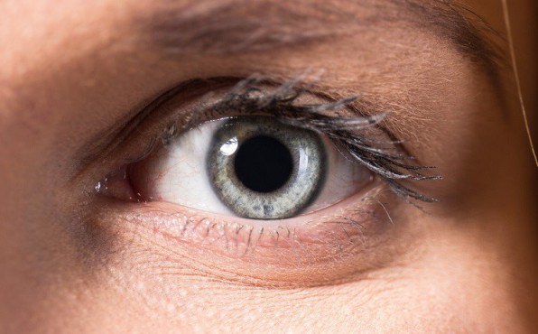 Les personnes aux yeux clairs ont plus de risques d'tre alcooliques