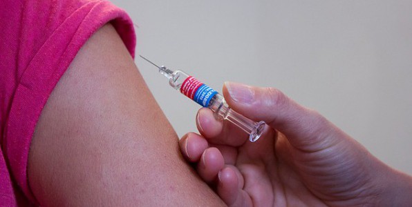 La vaccination nous protge ainsi que les autres.