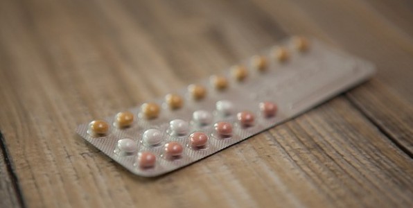 la pilule est un des moyens contraceptifs les plus connus