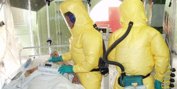 Le virus Ebola est trs contagieux et dangereux