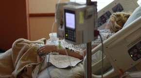 hpp h�morragie post-partum accouchement acide tran�xamique m�dicament 