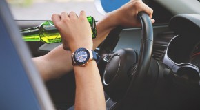 alcool alcoolisme volant accident route voiture