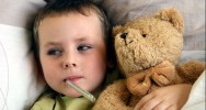 Fivre fivre infantile parents enfant pratiques traitement antipyrtique 