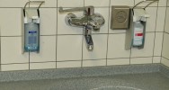 Une bactérie résistante se répand dans les hôpitaux Bactérie résistance antibiotique hôpital Klebsiella pneumoniae